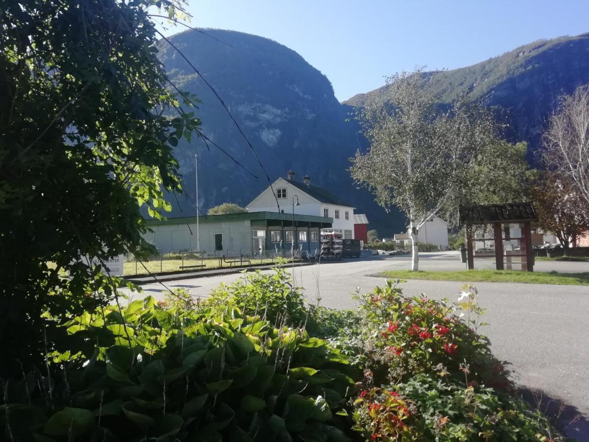 Adventure Hotel & Guesthouse Eidfjord New Exterior foto